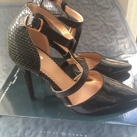 JG Hooks Black Alligator textured open strappy sling backs - Picture 3 of 6